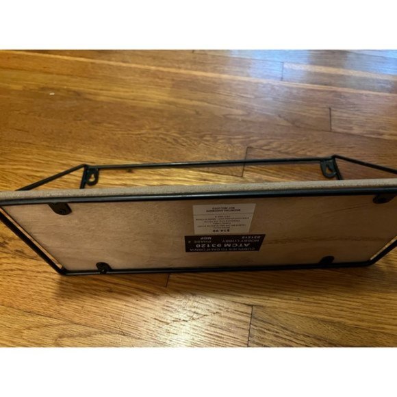 Home decor Wooden Shelf - Picture 3 of 5